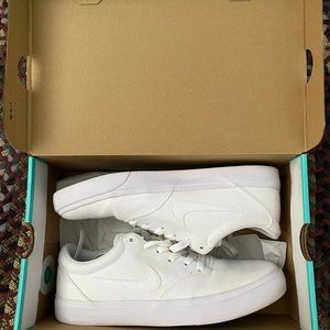 Nike SB Charge Canvas Shoe